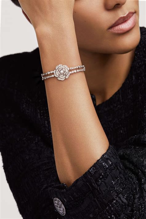 bracelet chanel femme or|chanel bracelet with diamonds.